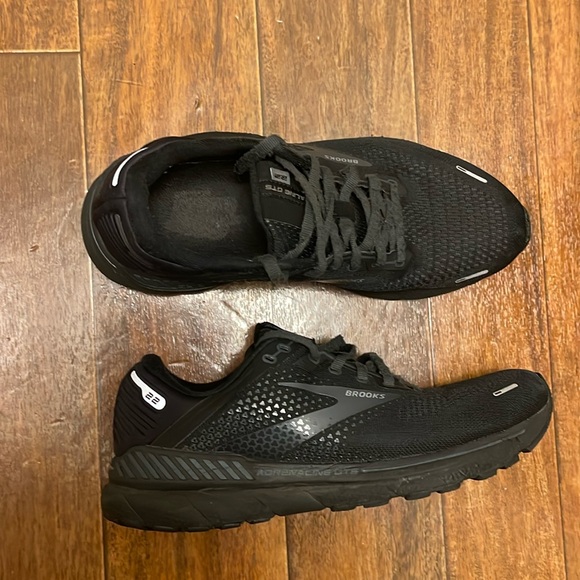 Women Brooks Adrenaline GTS 22 - size 11 - Picture 3 of 9